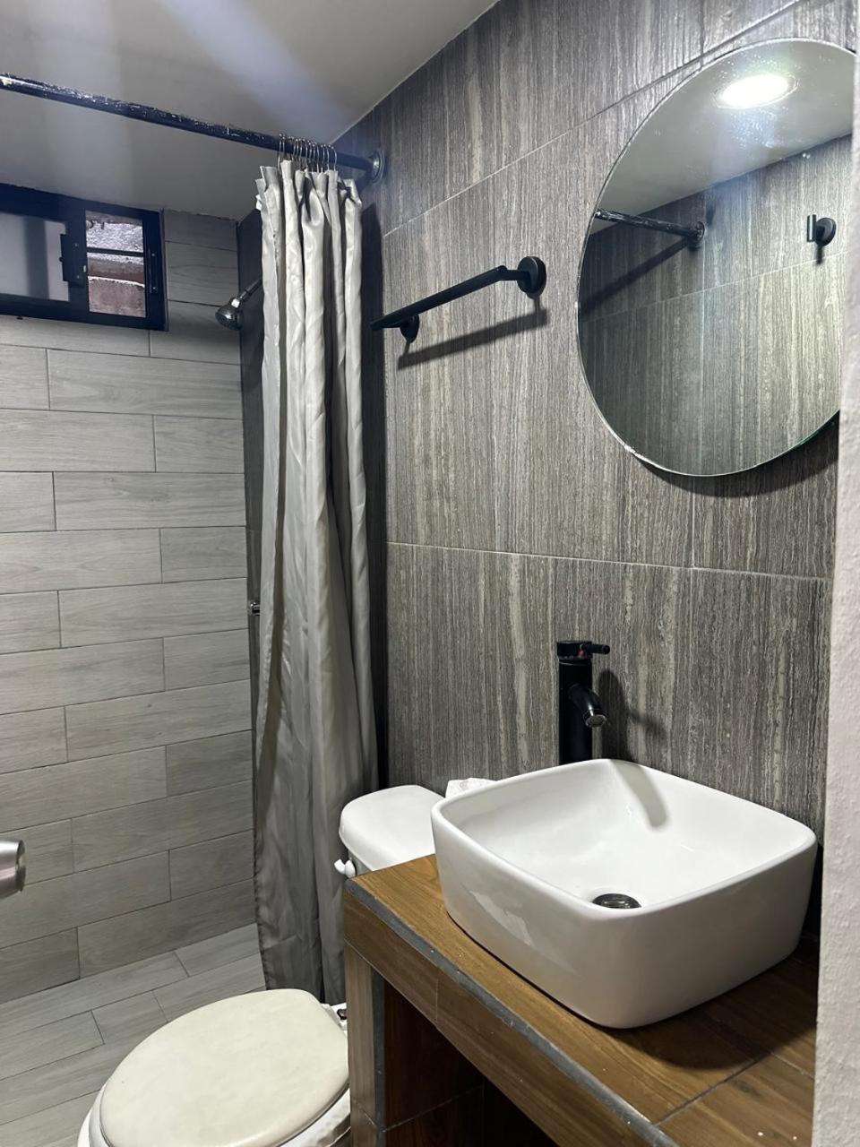 Apartamentos Ambassador Tijuana Ngoại thất bức ảnh
