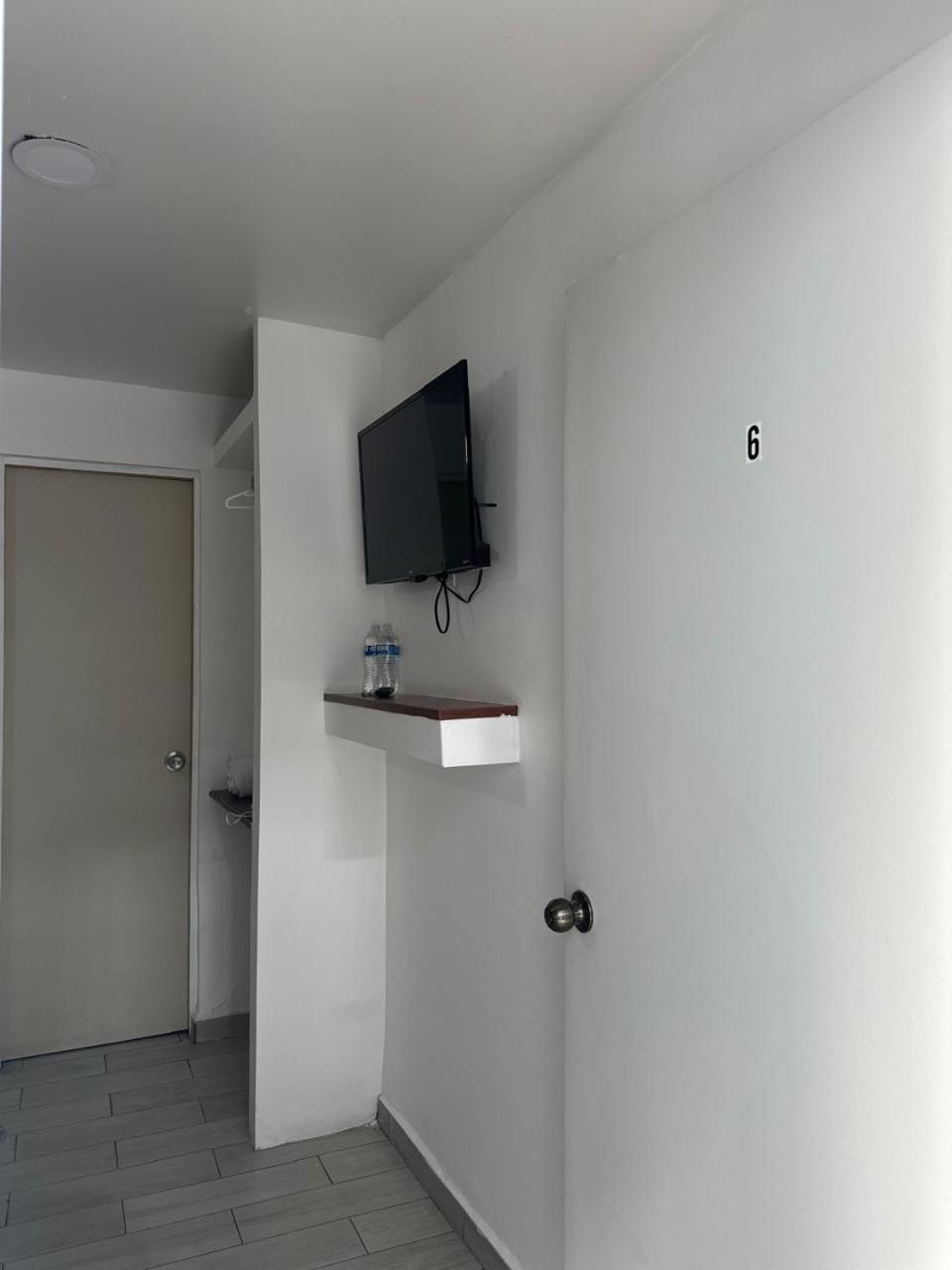 Apartamentos Ambassador Tijuana Ngoại thất bức ảnh