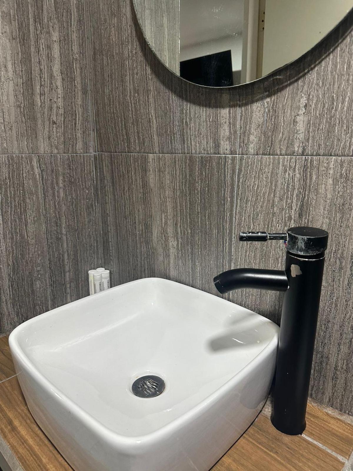 Apartamentos Ambassador Tijuana Ngoại thất bức ảnh